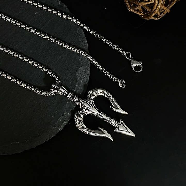 GemMeet - Wholesale Pendant/Charm Necklace - Men's Aquaman Trident Necklace
