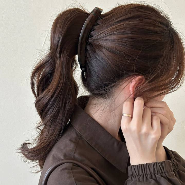 Schildpatt-gebogene Alltags-Bananen-Haarklammer für den Großhandel von LadyJuneAccessories