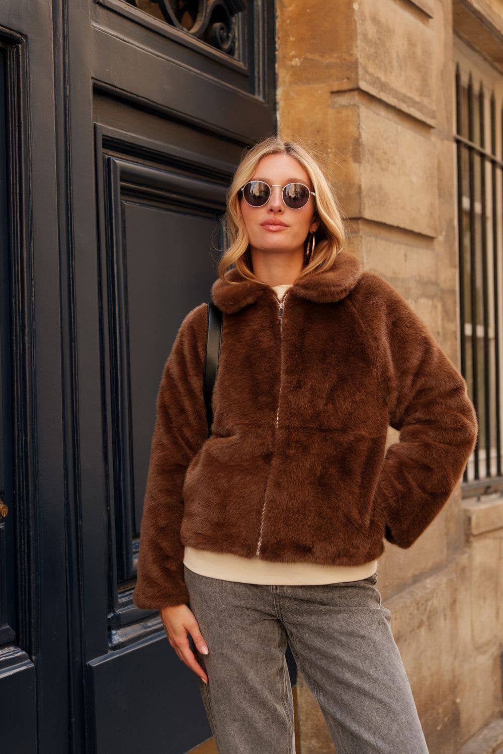 Attrait Paris - Wholesale Jacket - Women's - Jacket with faux fur collar3