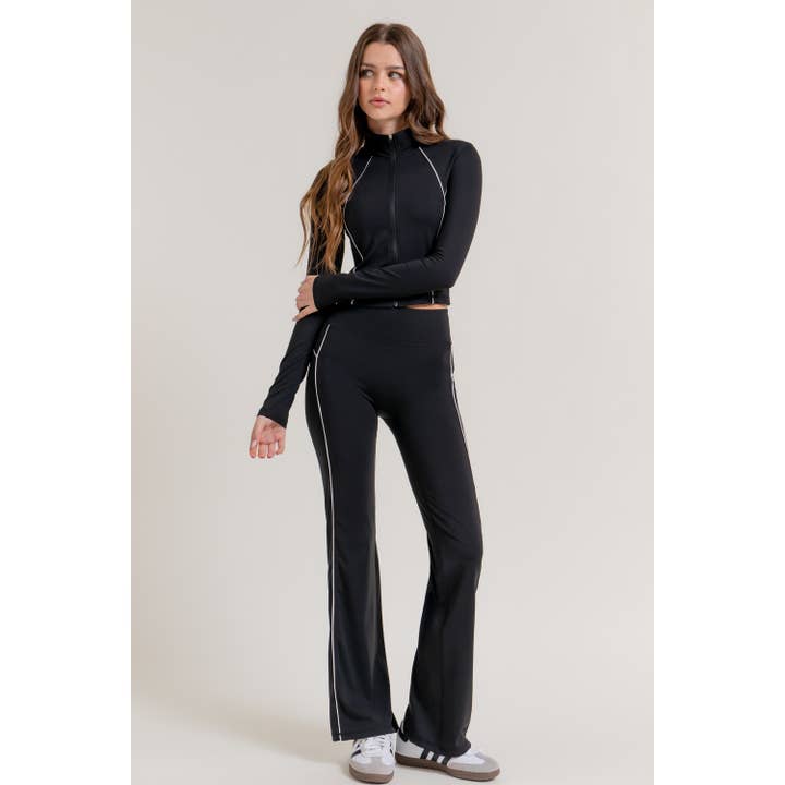 Ensemble de pantalon évasé à fermeture éclair active pour la vente par Style Up