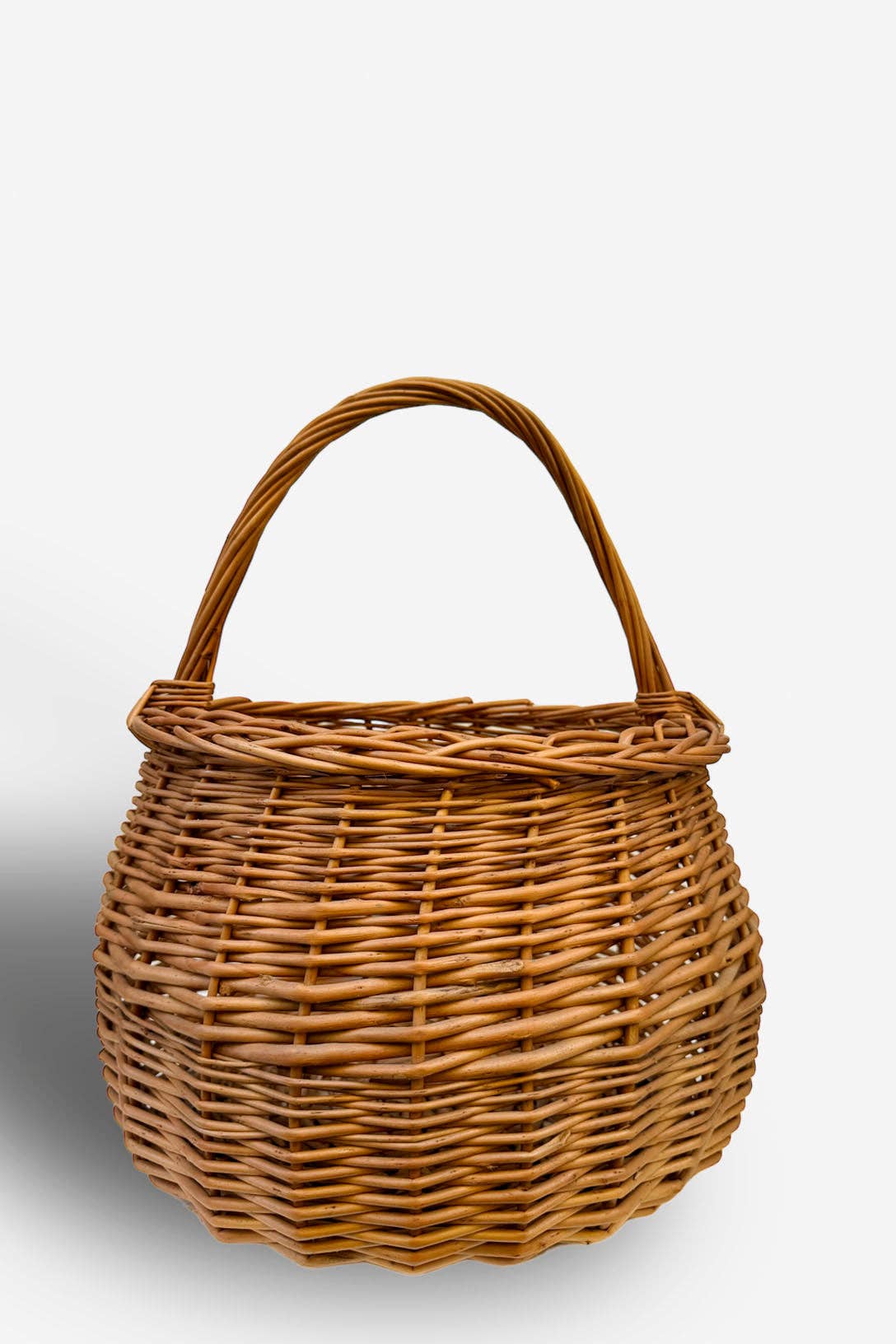 Eturel Madrid - Venta al por mayor Cestas - Cesta redonda mimbre natural3