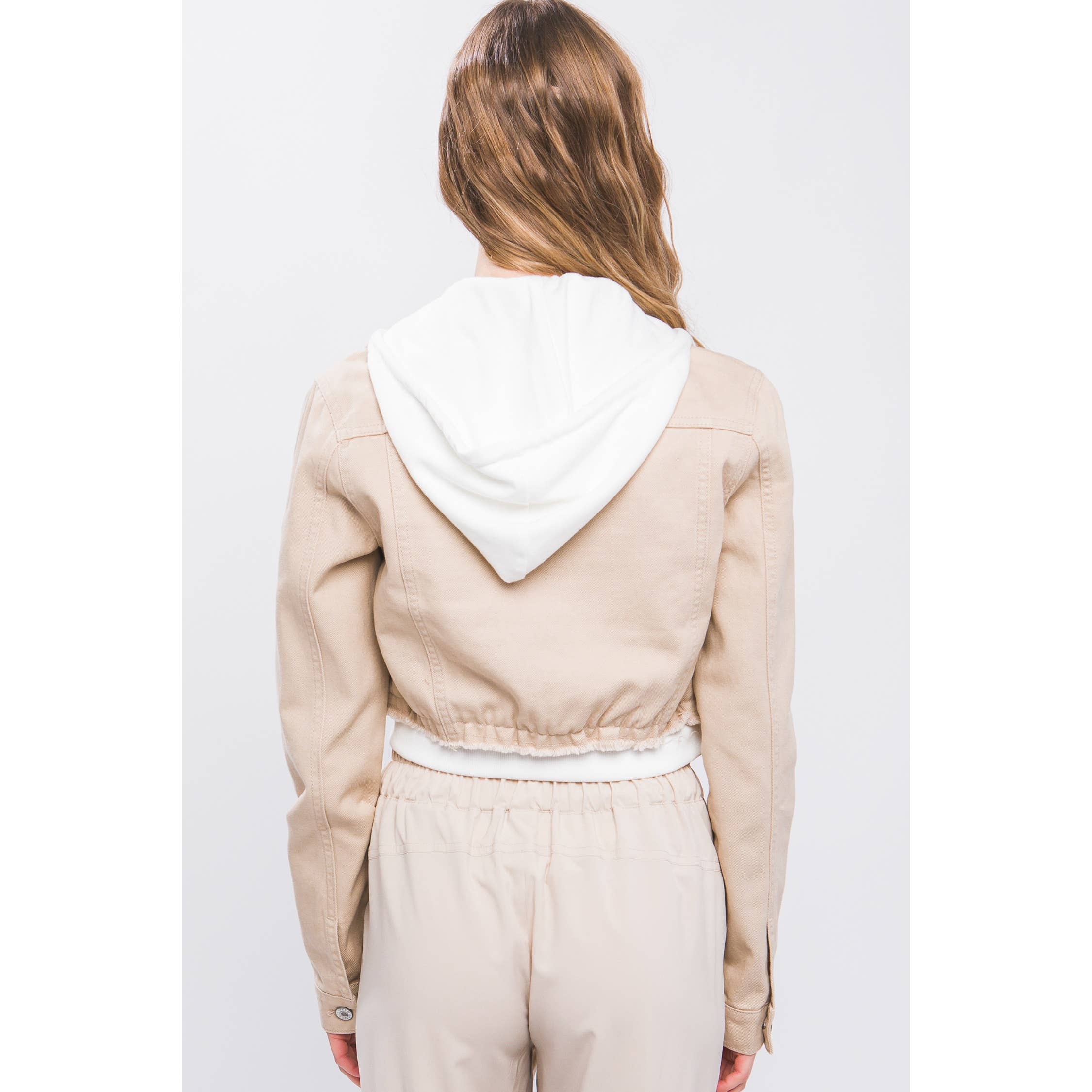 Apolline – Großhandel Jacke – Damen – Kurz geschnittene Jeansjacke20