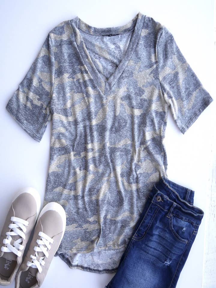 Vintage camo-top met dubbele riem, S-XL voor wholesale door 24-Hrs Fashion