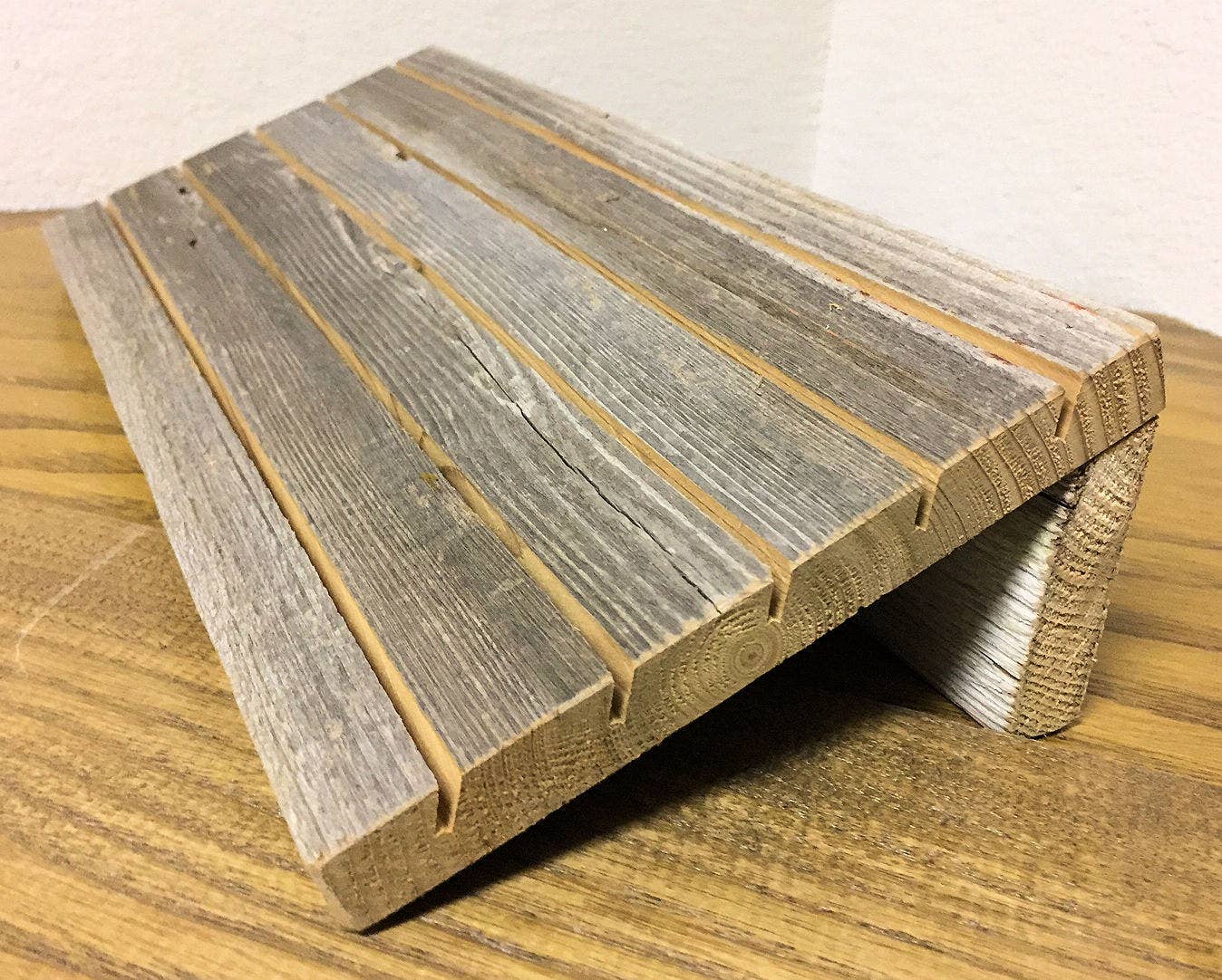 Gifted Shop Works, LLC - Wholesale Jewelry Stand & Display - Weathered Wood Earring Card Holder Stand Display5
