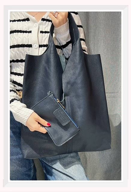 Z et Z - Wholesale Belt Bag - Women's - Grained leather or iridescent leather tote bag5