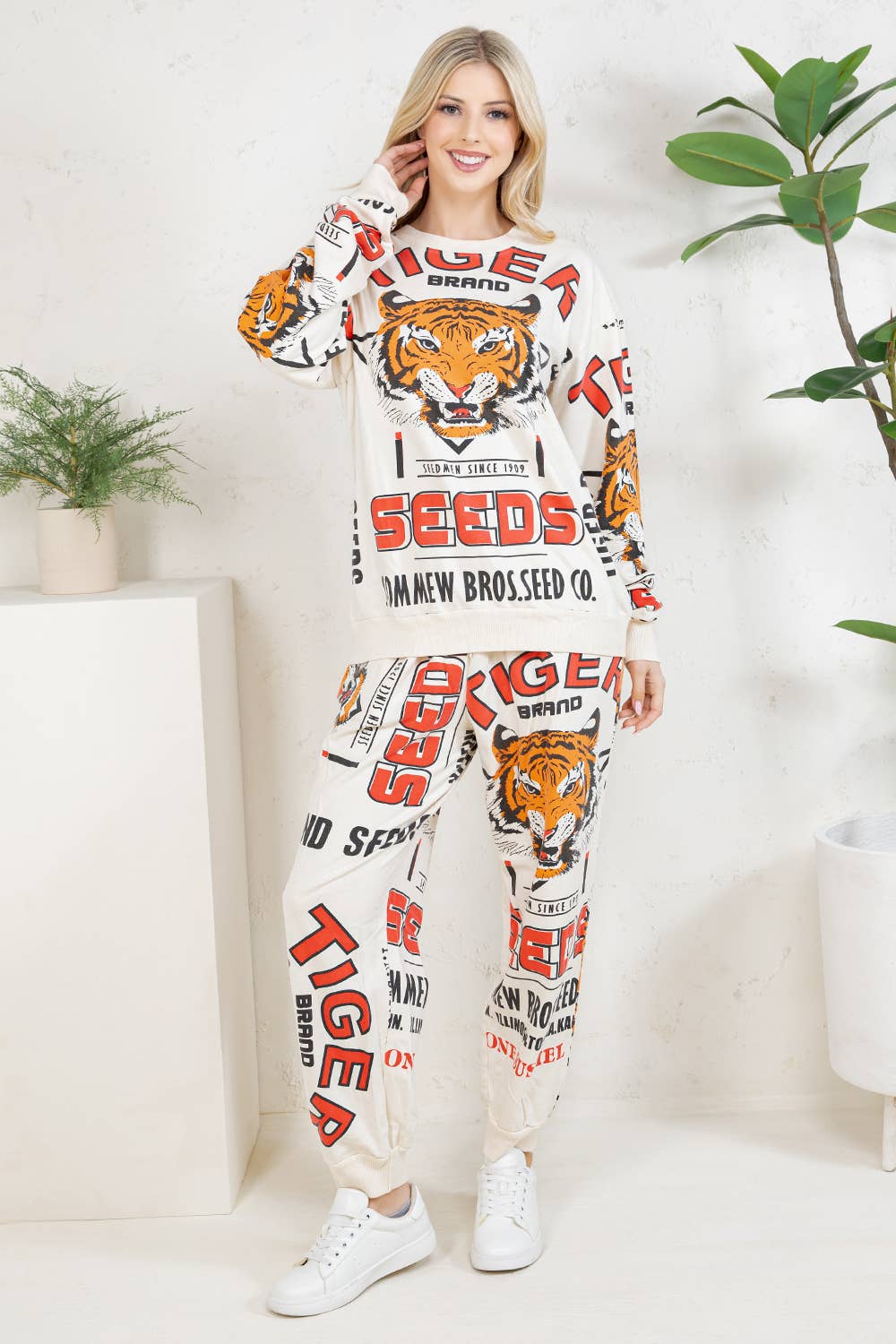 LA Soul - Wholesale Lounge Set - Women's - TIGER - COTTON SWEATSHIRT 
4