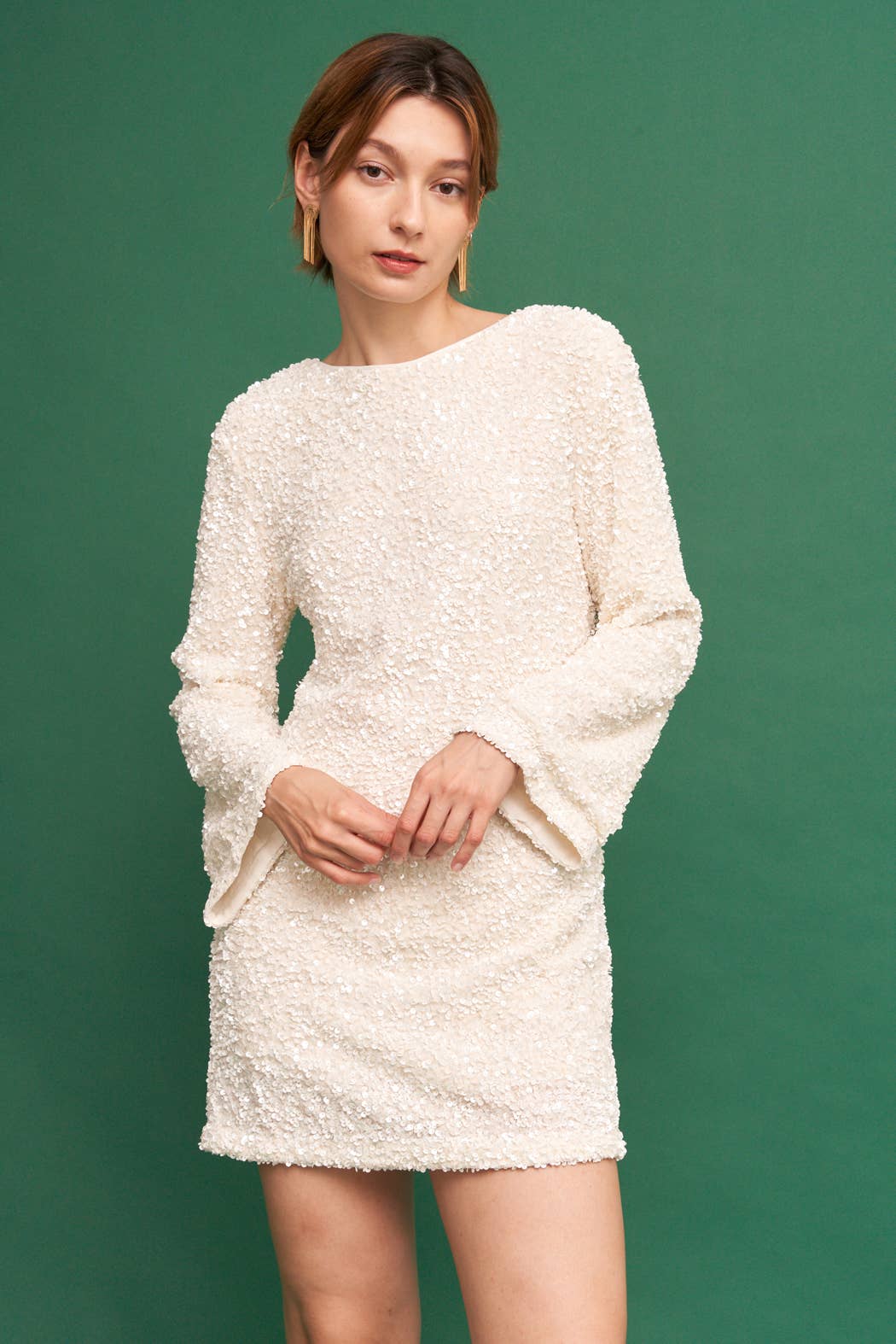 En Crème - Vente Robe – femme - Robe courte à sequins à manches longues avec nœud à nouer dans le dos4