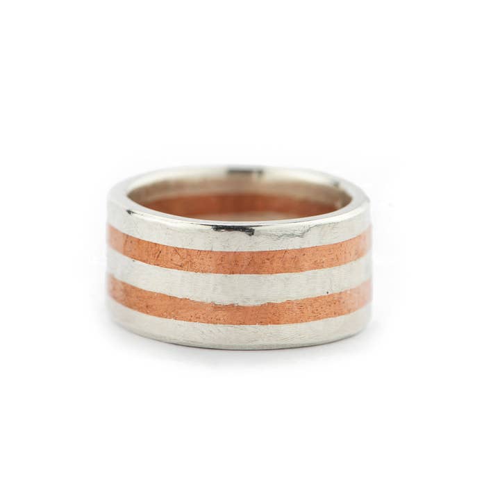 Håndlavet ring i sølv og kobberstriber for engroshandel hos Frankly Lovely Jewellery