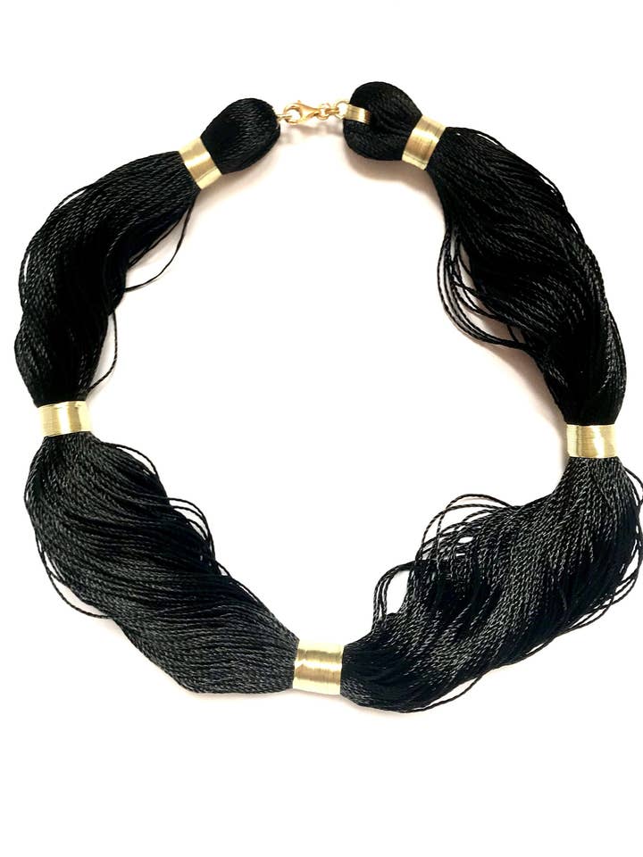 Collana Notte String, Collezione Venezia per la vendita all'ingrosso da parte di David&Martin Jewellery