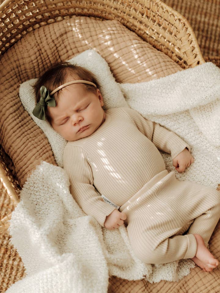 GERIPPTER BODY - NOUGAT für den Großhandel von Guacamole