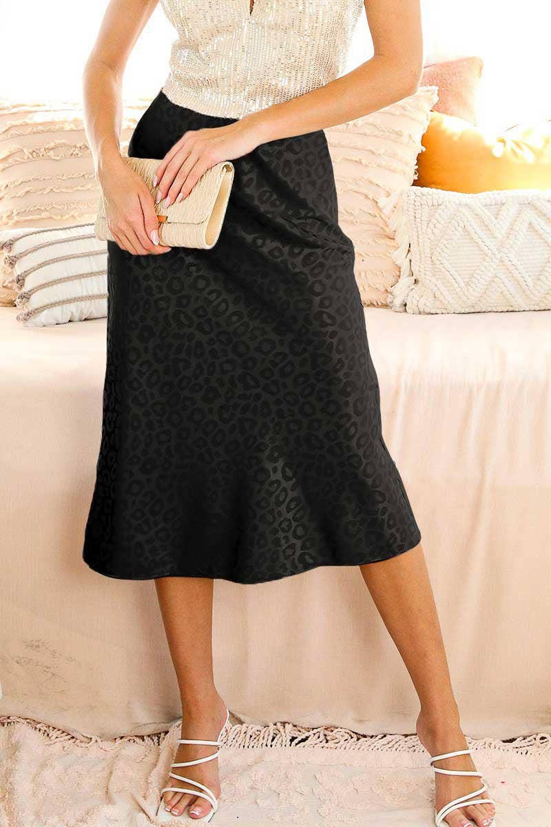 Vine & Love - Wholesale Skirt - Women's - Leopard Patterned Jacquard Bias Cut Slip Skirt VS51610D0
