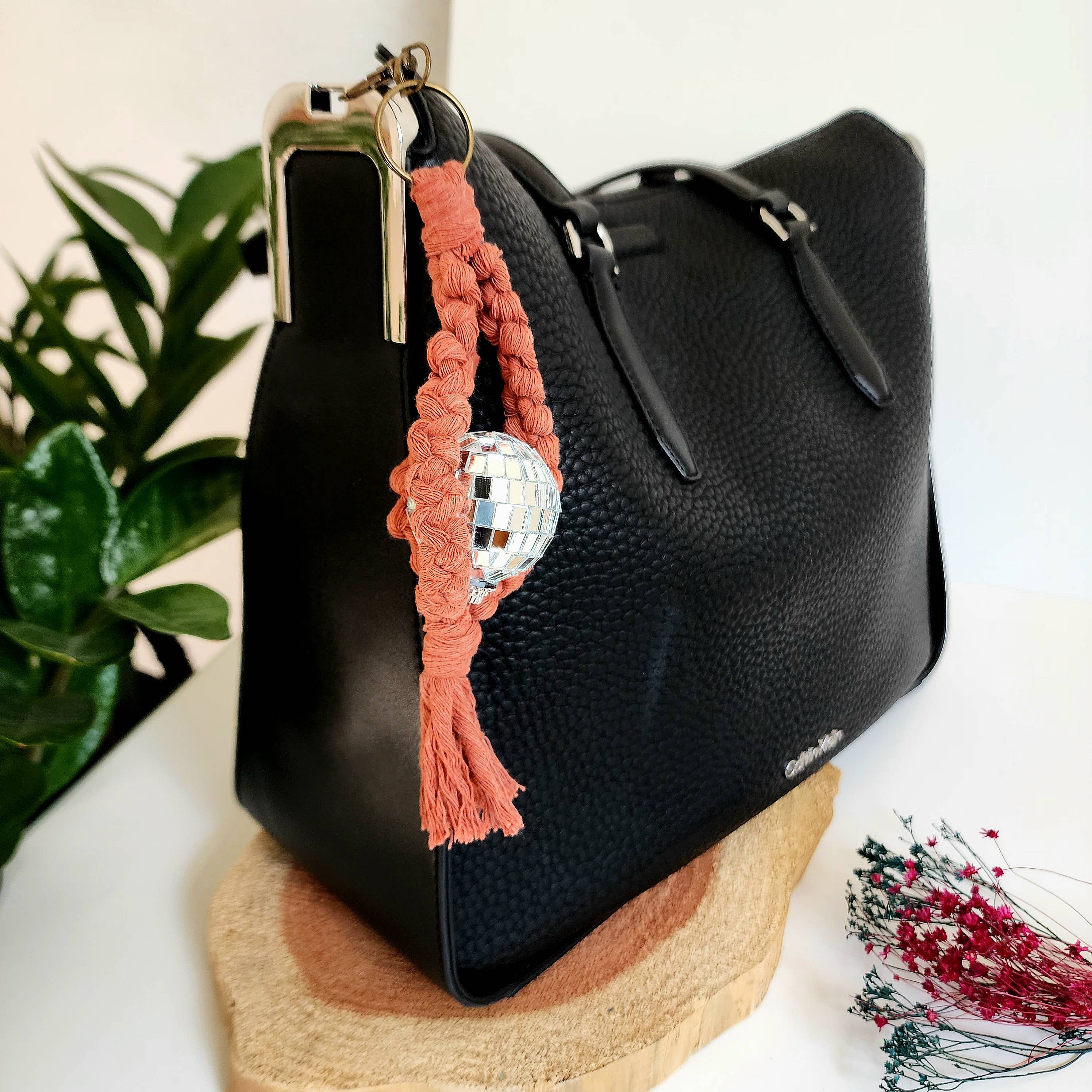 Handmade By Uruba – Porta-chaves - Mulher por atacado – Porta-chaves bola Macrame Disco/Carregador de Carros/Cabide, Porta-chaves Trendy9