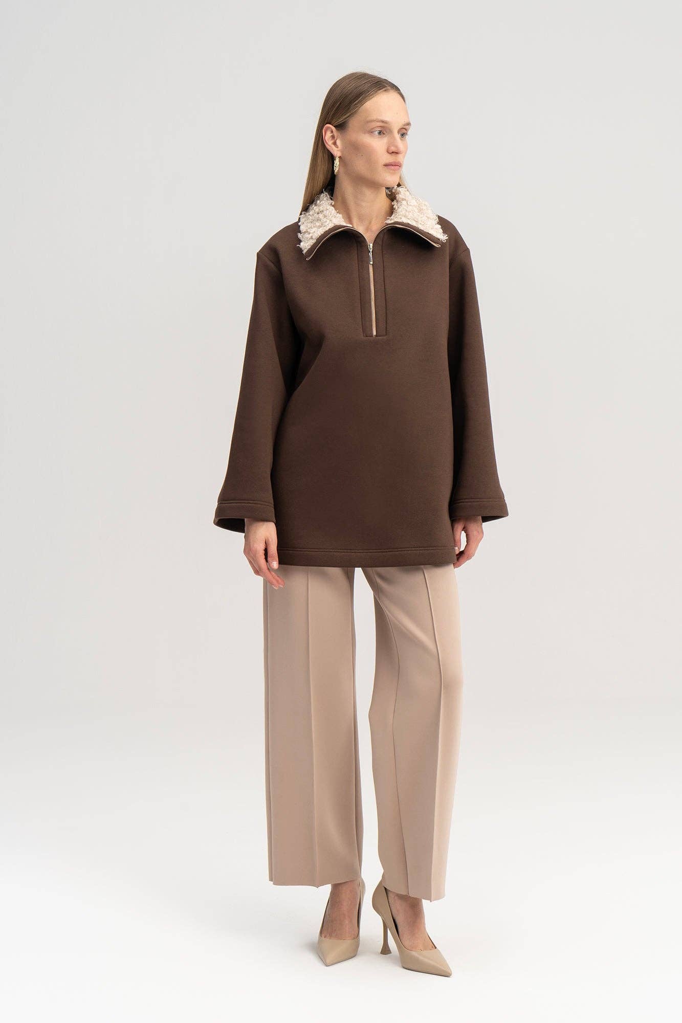 Brown FAUX FUR COLLAR SWEATSHIRT for wholesale on Faire1