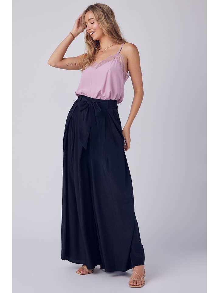 Bluivy - Wholesale Pants - Women's - FLOWY WIDE LEG PANTS