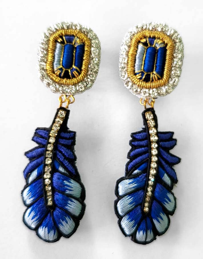 Céleste Mogador - Vente Boucles d'oreilles pendantes - Boucle d'oreille Plume bleue0