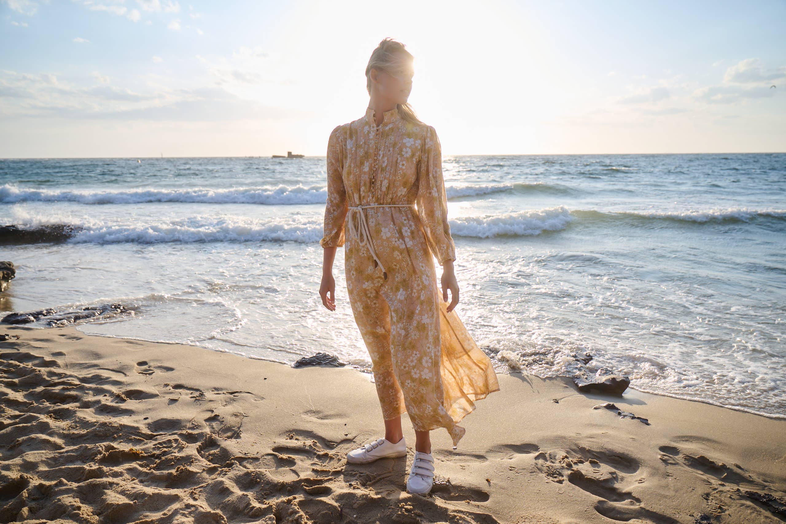 Oli and Kubo - Wholesale Dress – Women's - IZA MAXI SHIRT DRESS - DITSY FLORAL1