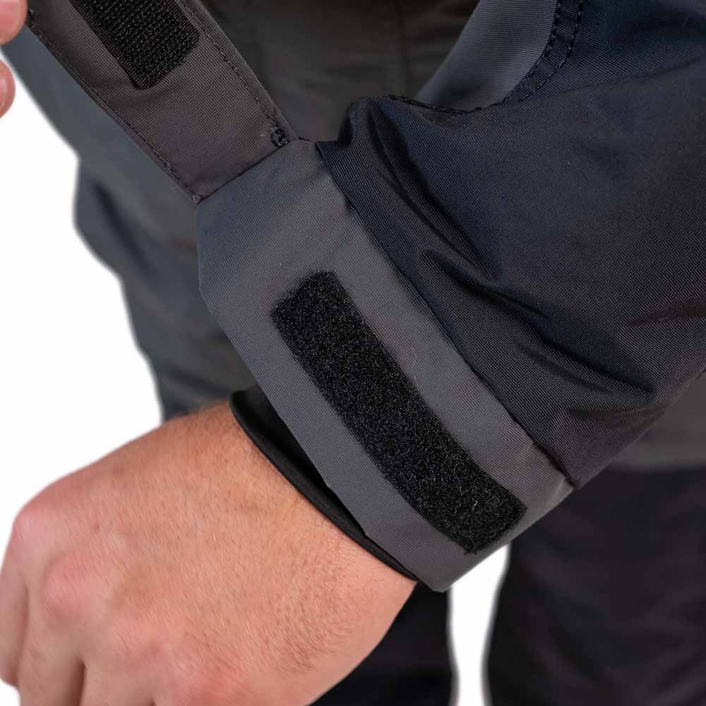 WindRider – Großhandel Sportliches Zubehör – BOREAS Schwimmender Eis-Anzug1