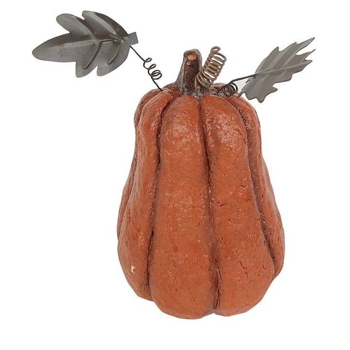 Pappmaché-Kürbis mit verdrahteten Blechblättern - 5,75 „hoch für den Großhandel von Birch Maison