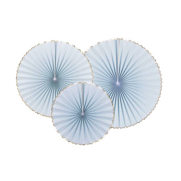 SÆT MED 3 PASTELBLÅ OG GULD FANS for engroshandel hos Tim&Puce Factory
