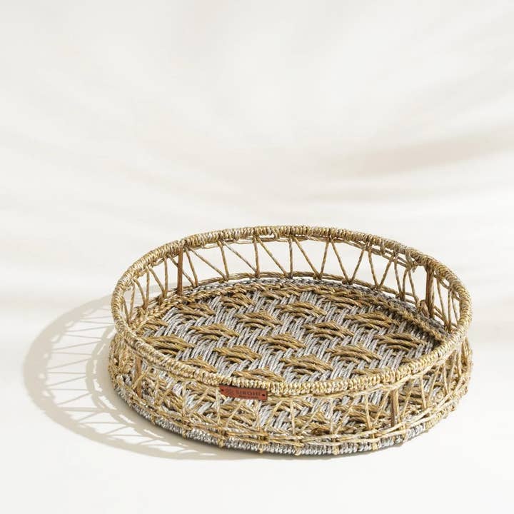 Plateau en plastique recyclé Chamak, taille moyenne pour la vente par Sirohi