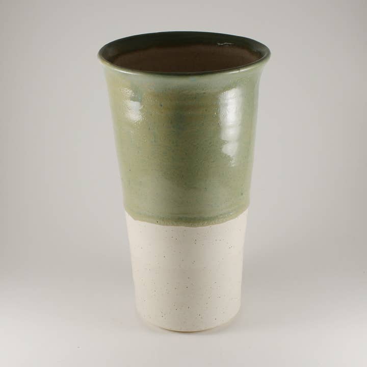 Hög utsvängd vas för wholesale av K. Charm Design