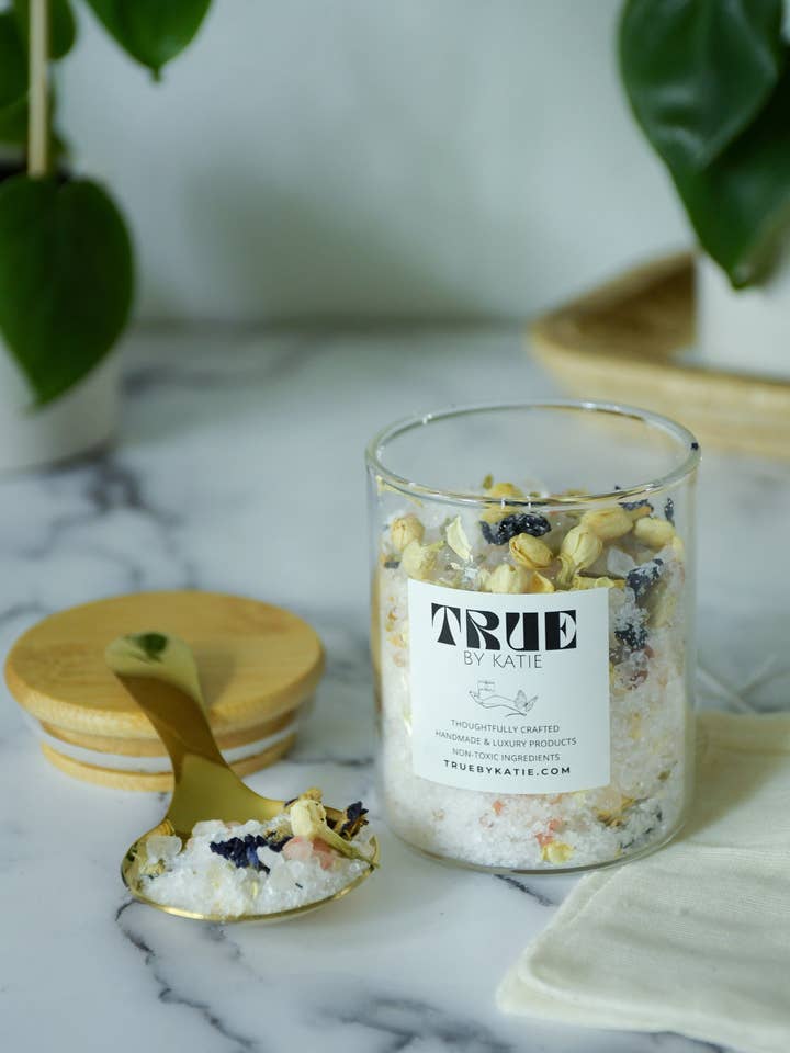 Månebelyst Botanicals Badete for engroshandel hos True by Katie