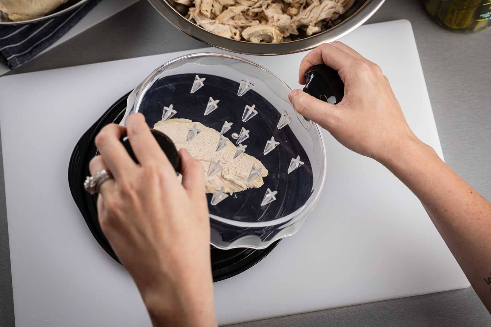 TableCraft Products Company - Wholesale Kitchen Tool/Gadget - Chicken Shredder, 11 x 9 x 3.25" , Polypropylene & ABS6