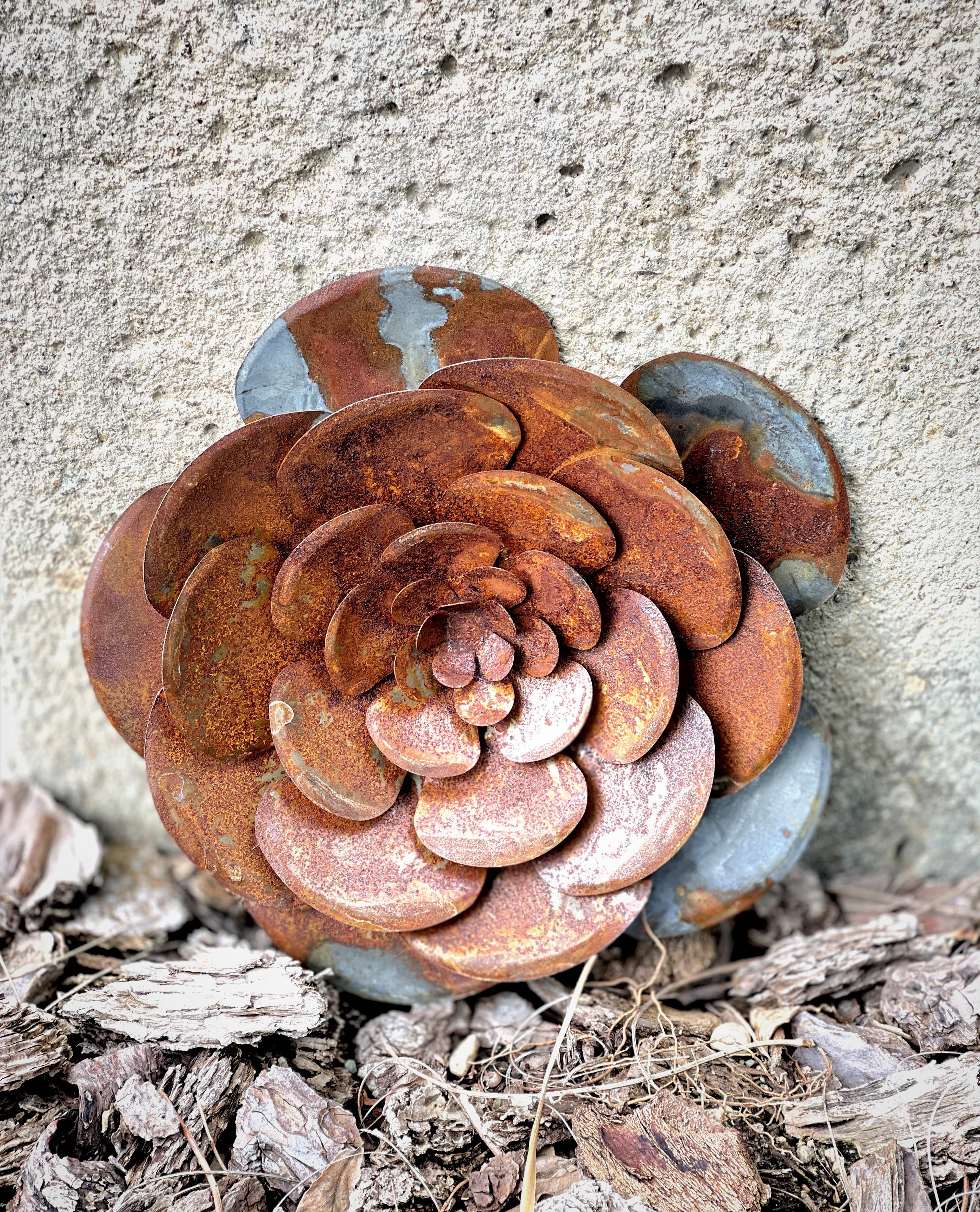 Home Kreation by KK dba Kraft Klub - Wholesale Outdoor Ornament/Decor - HANDMADE GRAY ZINC W/RUST GARDEN ROSE1