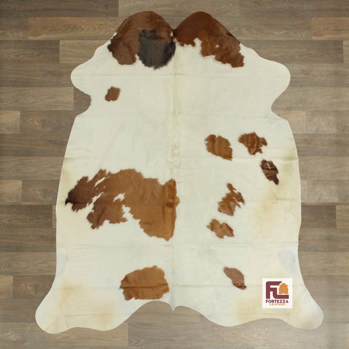 Tappeto in pelle di mucca esotica (Dimensioni 7'0'' x 7'5'') 0064 per la vendita all'ingrosso da parte di Fortezza Leather