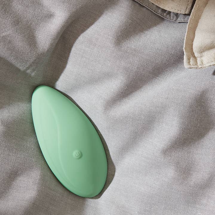 Knude Society - Wholesale Sex Toy - Gwen clitoral vibrator