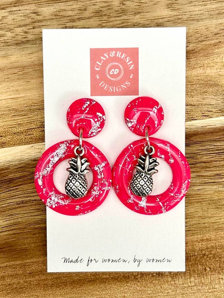 Boucles d'oreilles Ananas pour la vente par Clay&Resin Designs LLC