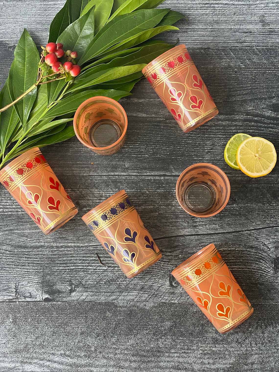 Scents and Feel – Engroshandel Drikkeglas/kop – Sæt med 6 marokkanske teglas Håndmalede kløver1