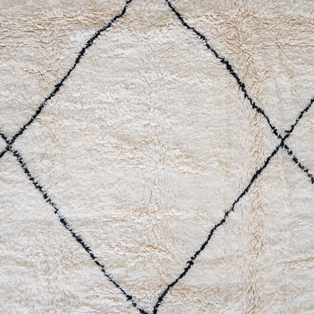 Moroccan Woven Treasures – wholesale Area rug – Black & White Moroccan Rug, Berber Shag Rug, Large Area Rug4