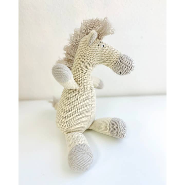 Horse strikket krammedyr i økologisk bomuld til baby for engroshandel hos Viverano Organics