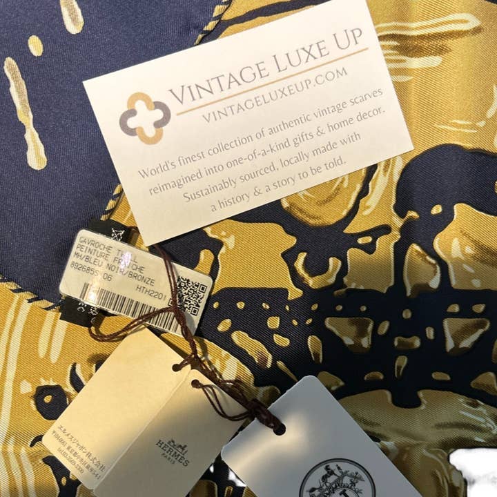 Vintage Luxe Up – Engroshandel Gobelin/tekstil – Hermes Peinture Fraiche Indrammet Vintage Silketørklæde 24"4