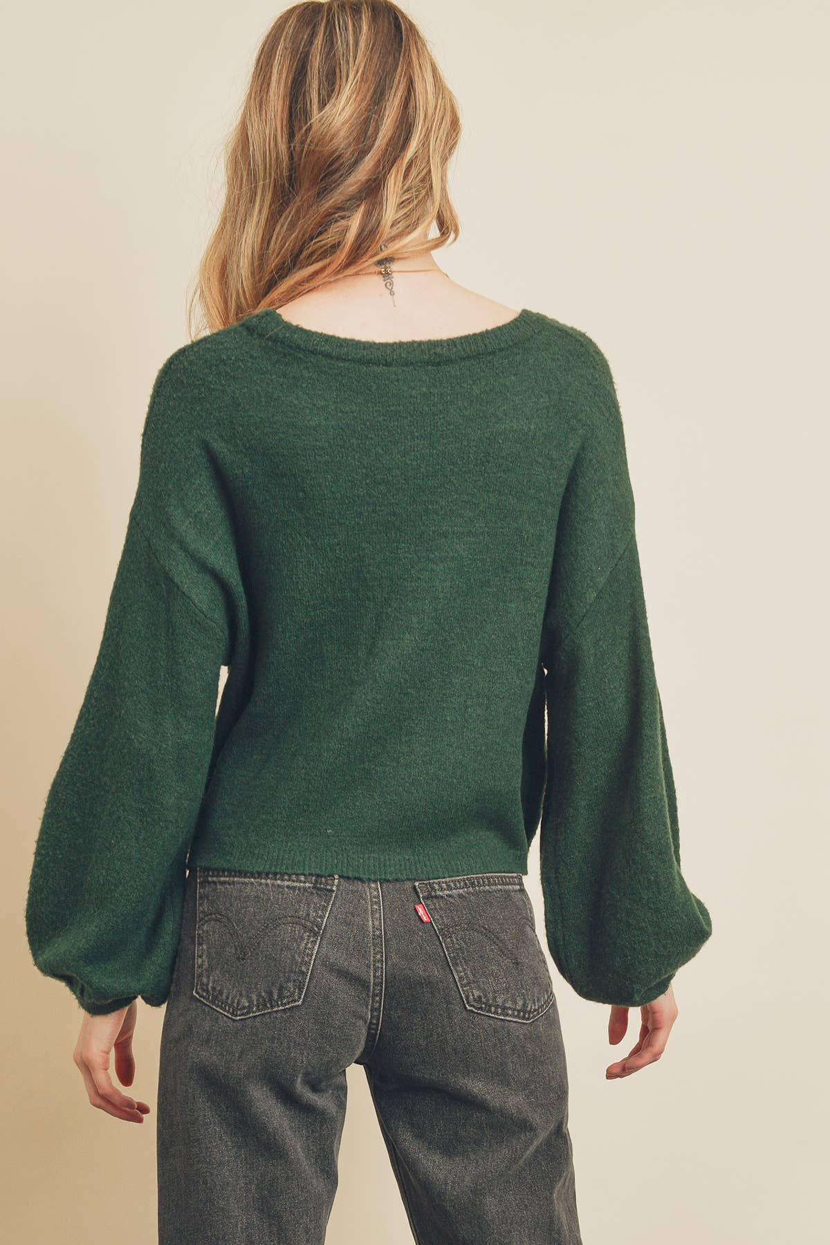 Dress Forum – wholesale Knitted jumper – Women′s – FW2546 Soft Bubble Sleeve Sweater15