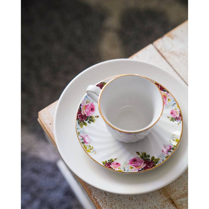 Lynns - Wholesale Tea Set - *Porcelain Tea Cup & Saucer Set with Elegant Floral Design