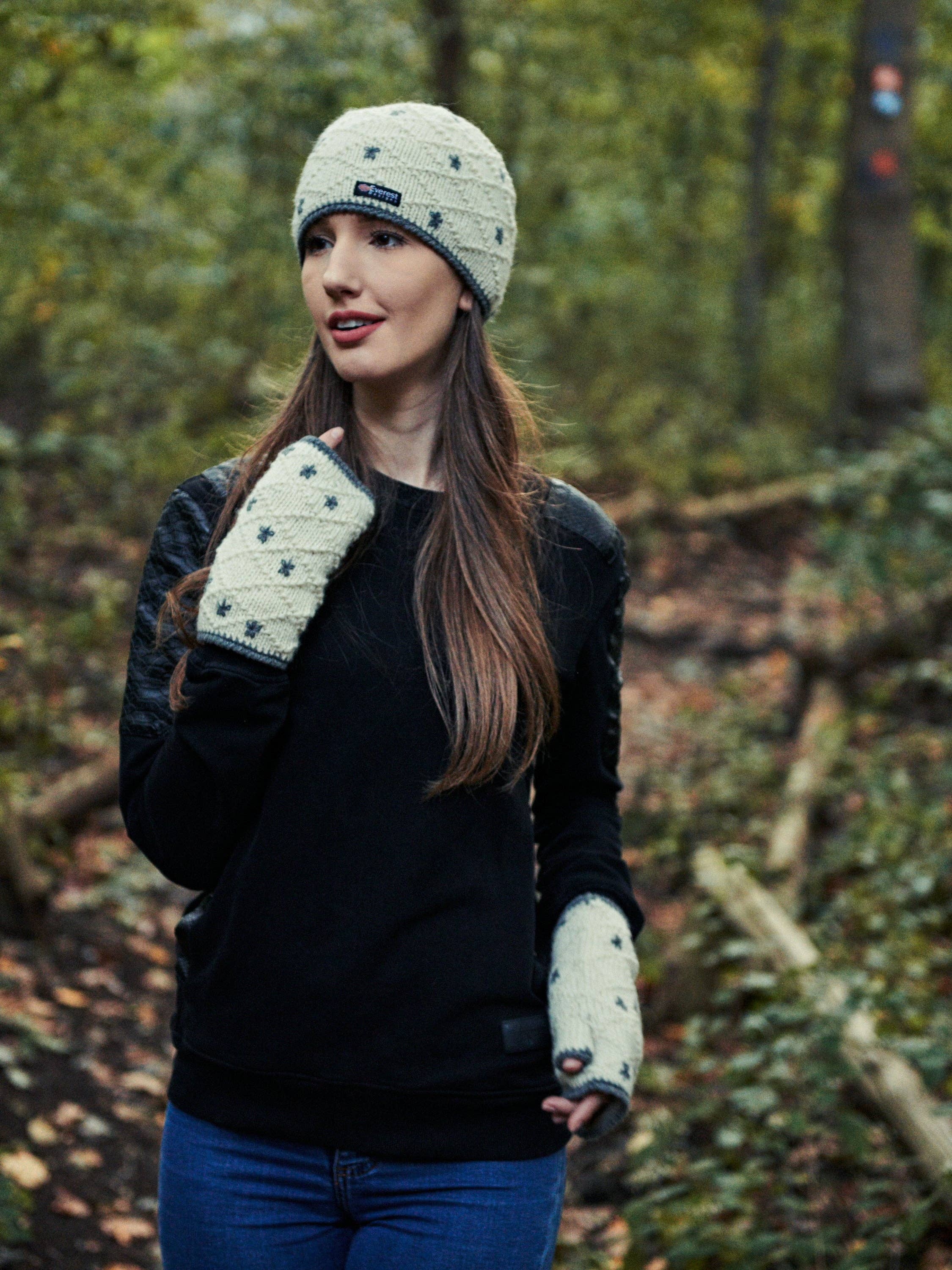 Everest Designs - Wholesale Beanie - Women's - Dolma Beanie2