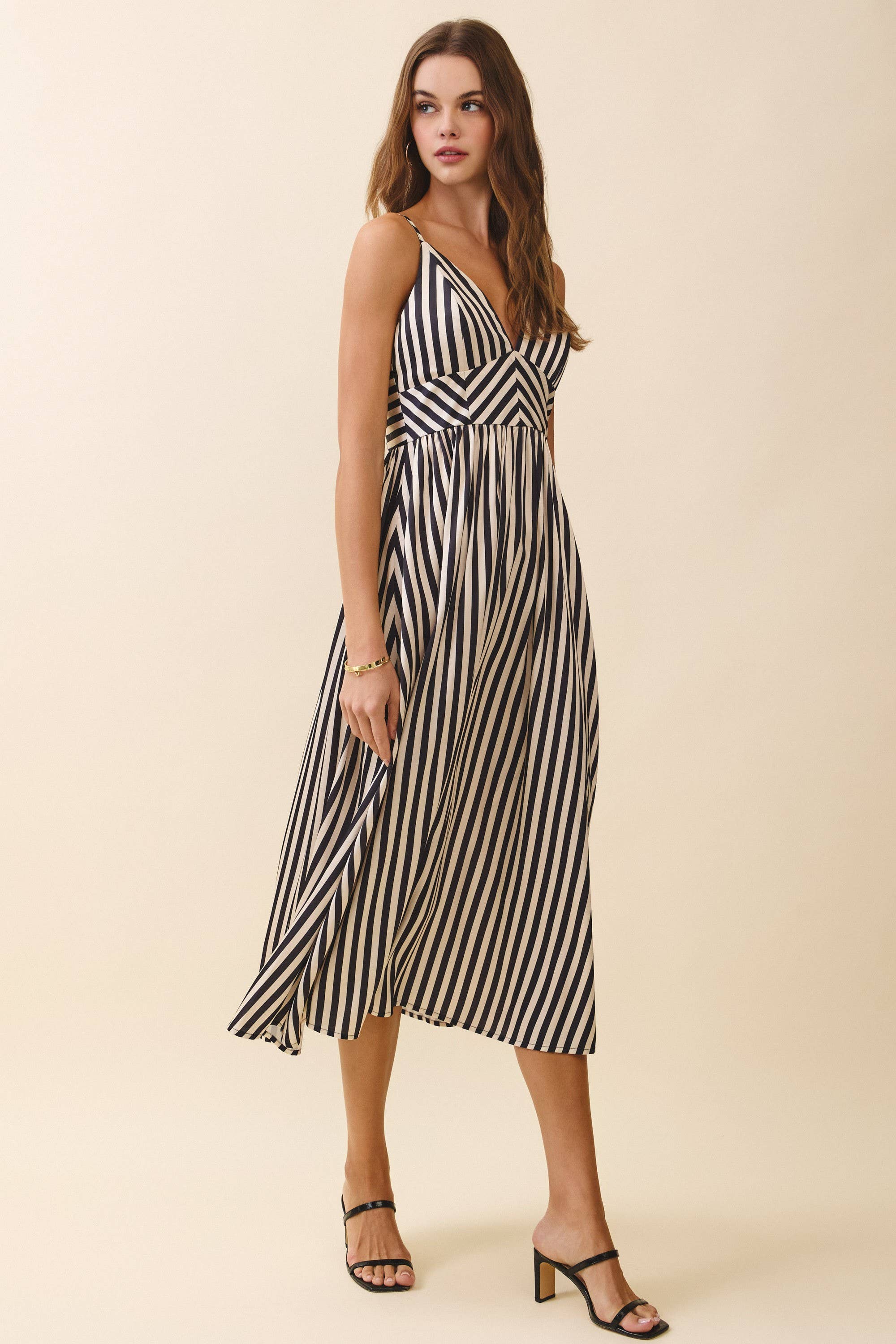 TCEC - Vente Robe – femme - CD06334-Robe midi à rayures avec dos smocké et col en V3