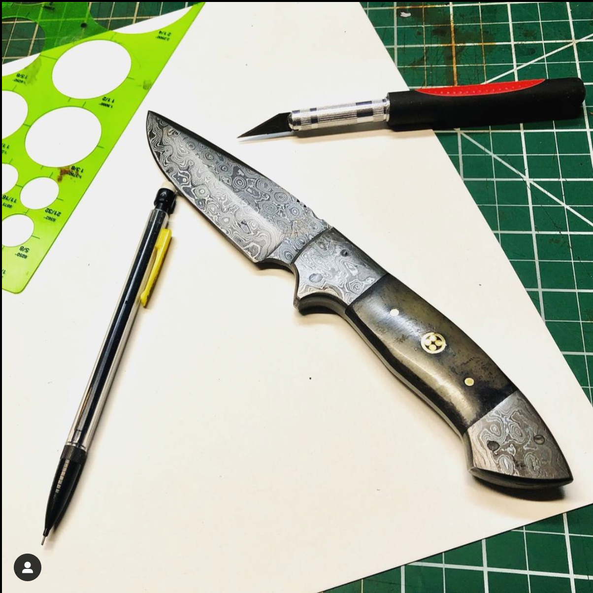 Titan International - Wholesale Pocket Knife/Holder - TD-005 Damascus Steel full tang dyed Bone grip handle1