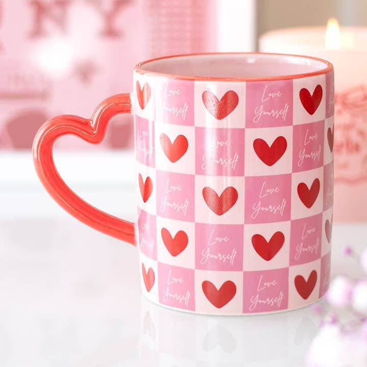 Älska dig själv Alla hjärtans dag-mugg med hjärthandtag för wholesale av Something Different Wholesale
