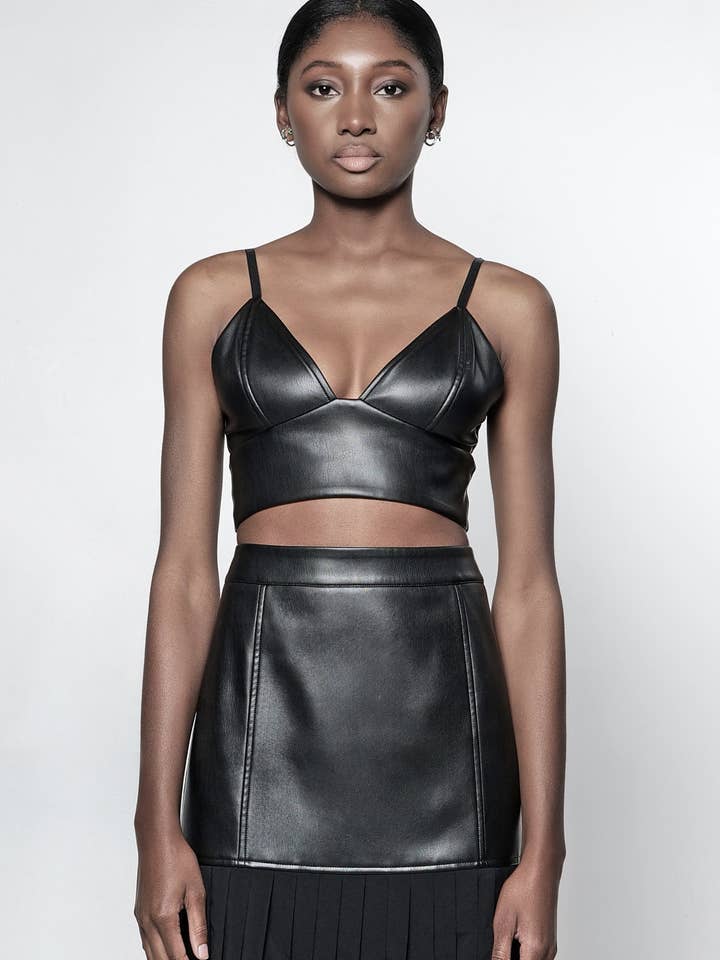 Il reggiseno in pelle per la vendita all'ingrosso da parte di Article X