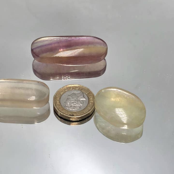 Distinction Crystals – wholesale Spiritual stone/crystal – Small Candy Fluorite Crystals Set of 34