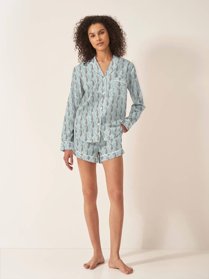 Commodities Trading (UK) Limited – wholesale Sleepwear set – Women's – Blue Leopards Women's Organic Cotton Pyjama Short Set