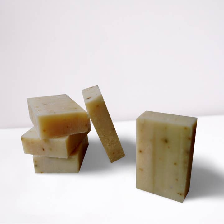 Savon à l'eucalyptus et à l'aloès pour la vente par Luna-Bel Body Essentials