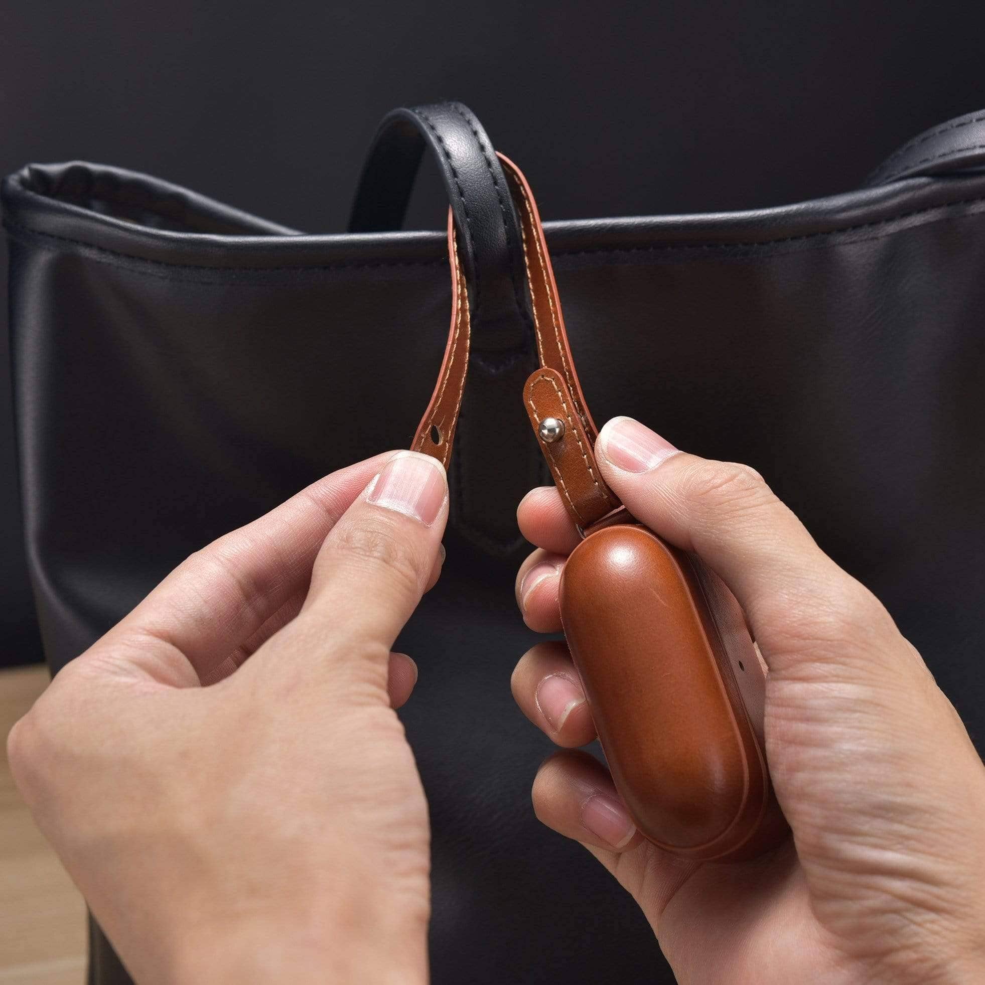 OXA LEATHER - Wholesale Earphone/Headphone Case - Unisex - Leather Apple AirPods Pro Case - Strap30