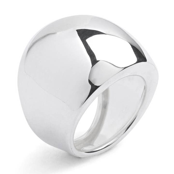 Delya klingelt für den Großhandel von Guiot De Bourg