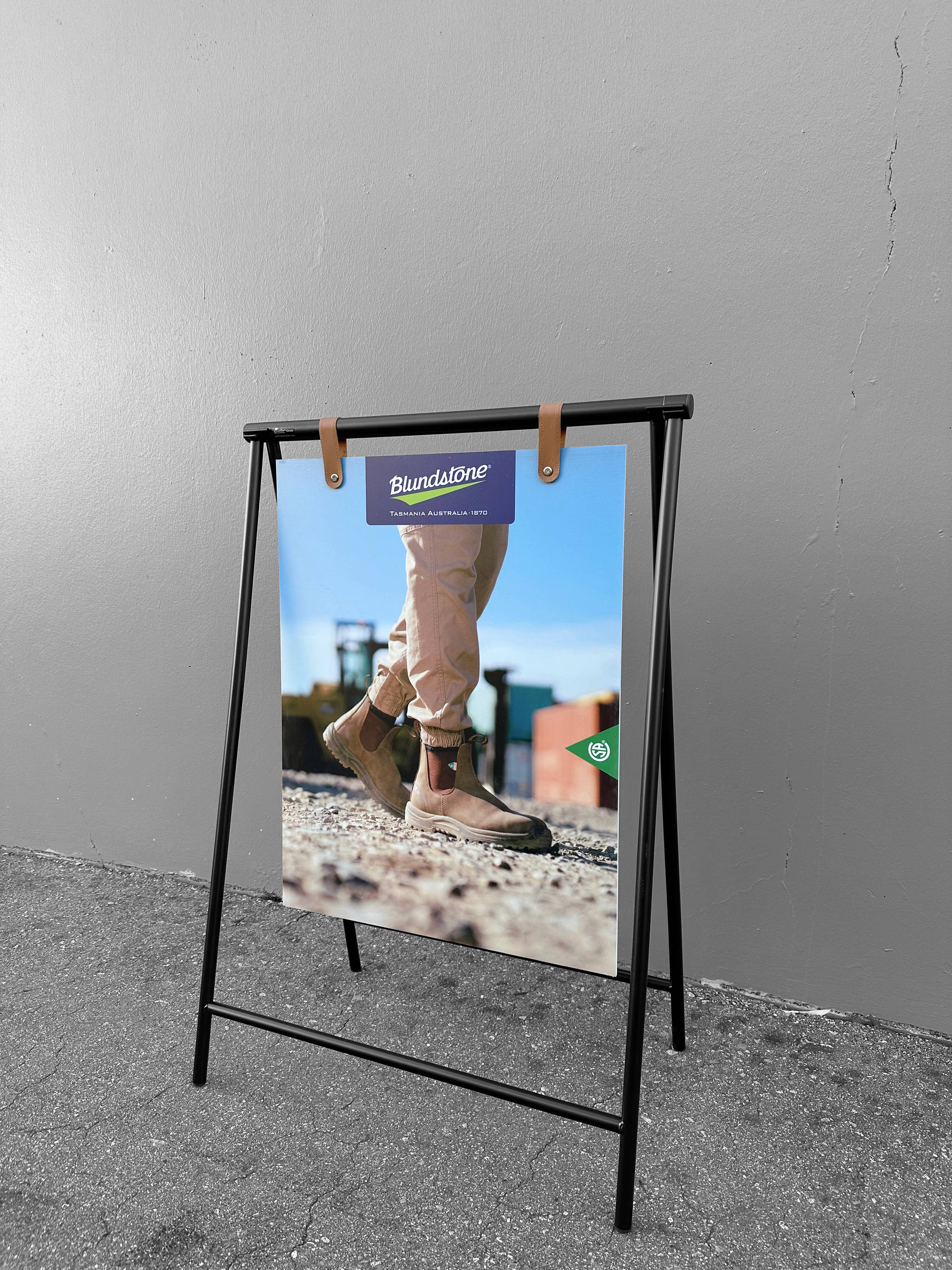 DisplayCanada - Vente Enseigne d'extérieur - Panneau de trottoir en métal en A 22" x 28" avec panneau en PVC13