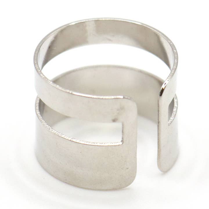 Bague d'honneur argentée pour la vente par PURPOSE Jewelry