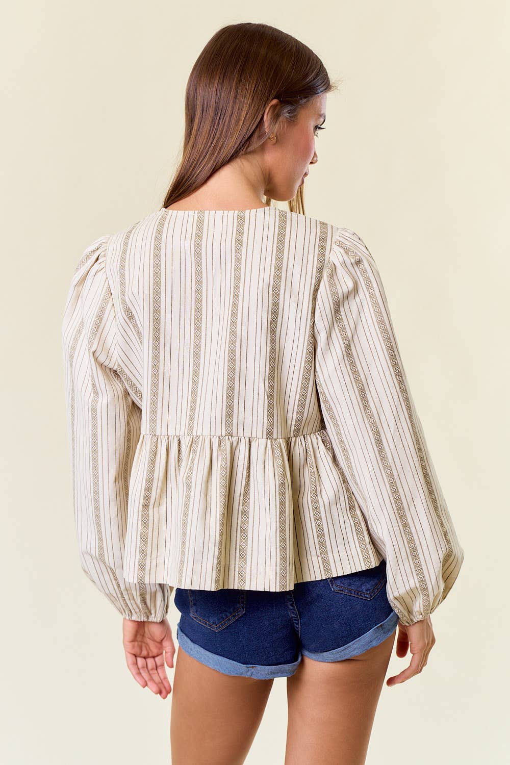 Doe and Rae – Blusa - Mulher por atacado – Blusa Peplum de Veludo de Manga Comprida com Gravata Boca Frente Peplum - 44762T-18